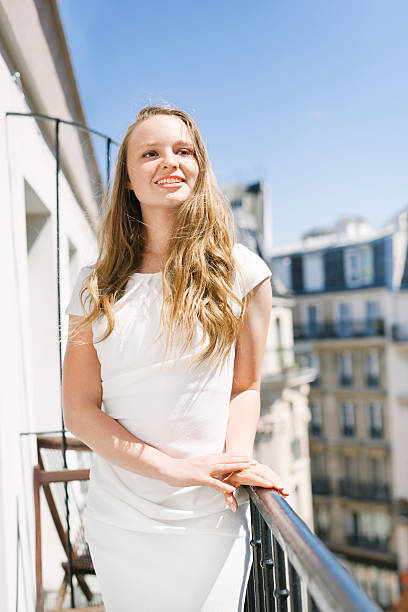 istock Lovely Sunny Day Waiting Ahead 528712372