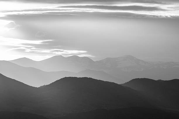 istock Rocky Mountains in Black and White Silhouette 528723218