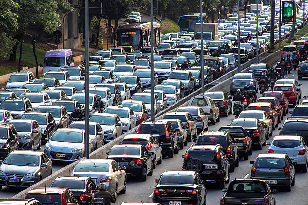 渋滞ジャム - land vehicle multiple lane highway driving traffic ストックフォトと画像