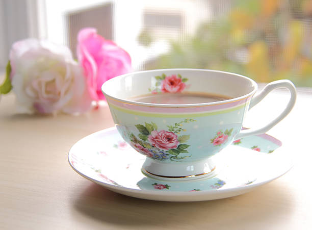 istock Cup of hot milk tea 528744739