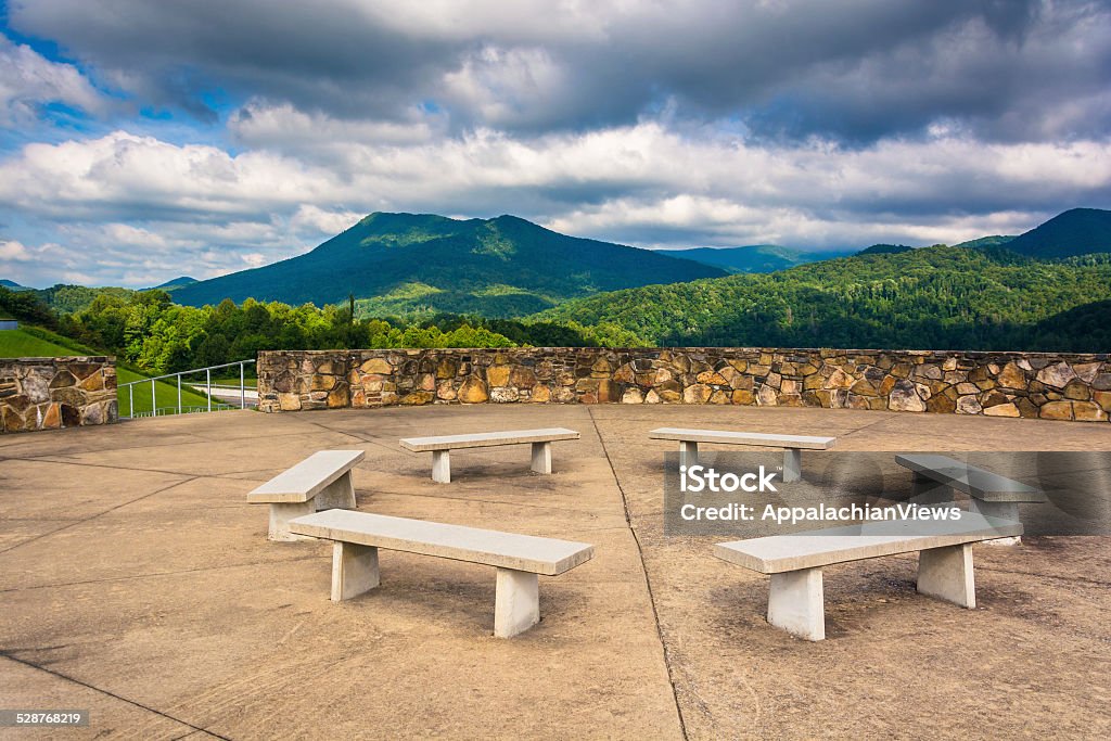 Benches and views of the Appalachian Mountains from Bald Mountai Benches and views of the Appalachian Mountains from Bald Mountain Ridge scenic overlook along I-26 in Tennessee. Appalachia Stock Photo