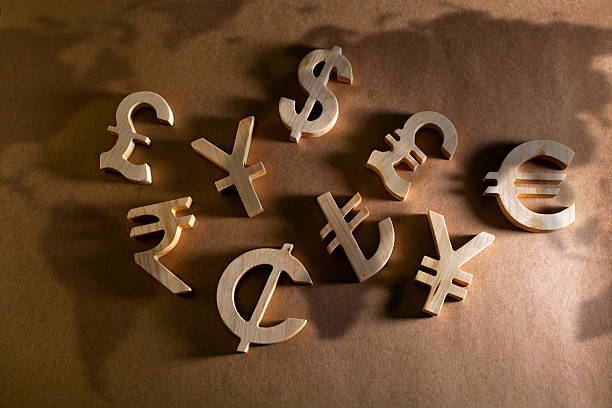 экономики и валют currency unit - currency currency exchange finance currency symbol стоковые фото и изображения