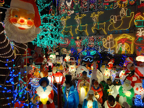 istock Night-time image of house, colourful Christmas lights / decorations, dark night 528878077