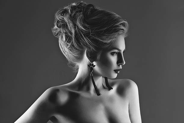 istock Beautiful girl with long neck 528891648