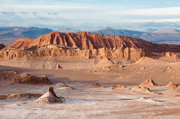 istock Valley of the Moon - Atacama Desert - Chile 528905725