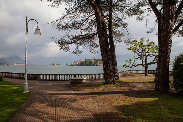 istock The embankment on the lake 528906617