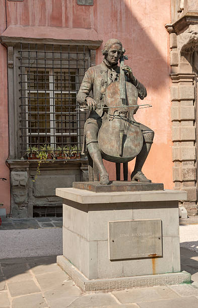 istock Statue of Luigi Boccherini in Lucca, Italy 528907061