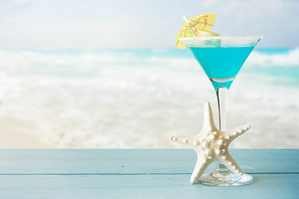 istock Blue Curacao cocktail with lemon 528908725