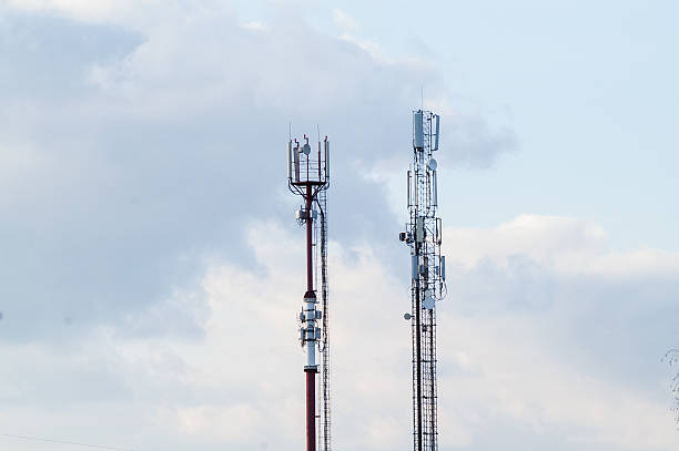 istock type of communication towers 528911362