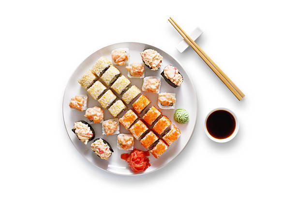 の巻きやロール寿司で素朴な木材、ブラック - sushi food vegetarian food japanese cuisine ストックフォトと画像