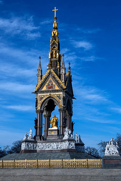 istock Albert Memorial - London - England 528922758
