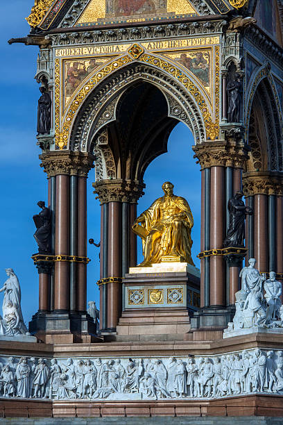 istock Albert Memorial - London - England 528922976