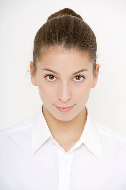 istock Young woman, portrait 528933405