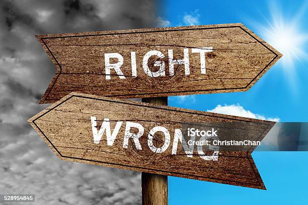 Right Or Wrong Stock Photo - Download Image Now - Advice, Agreement, Arrow Symbol