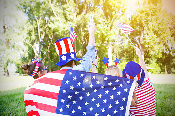 istock Friends celebrating US Independence Day 528956422