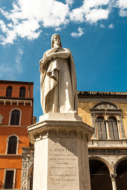 istock Dante's statue in Verona 528958174