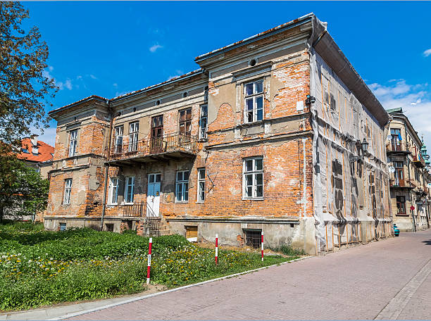 istock Facade of the old building is not restored 528958929
