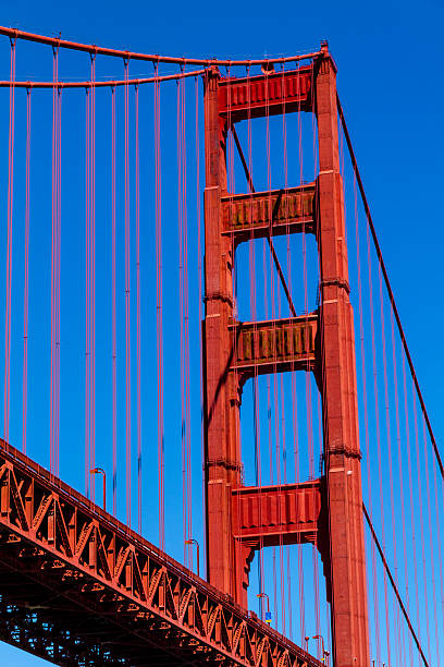 golden tor brücke in san francisco, ca - golden gate bridge bridge weather california stock-fotos und bilder