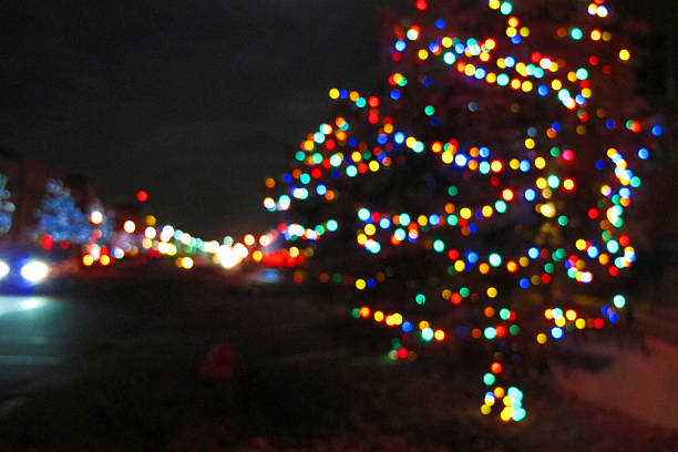 istock Christmas Time in the City 528980381