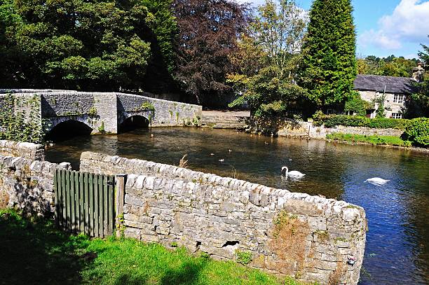 istock Sheepwash bridge, Ashford-in-the-Water. 528982509