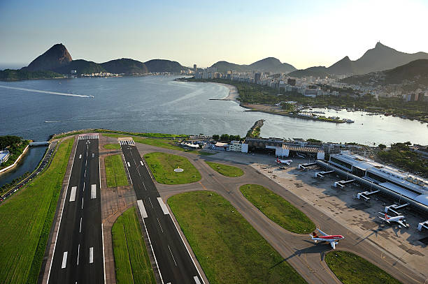 공중 뷰 하이헤, 산토스 듀먼트 공항, rio de janeiro - rio de janeiro guanabara bay sugarloaf mountain beach 뉴스 사진 이미지