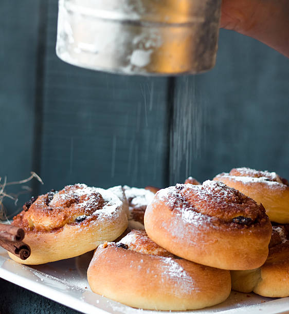 sprinkle with powdered sugar and cinnamon buns, raisins and nuts