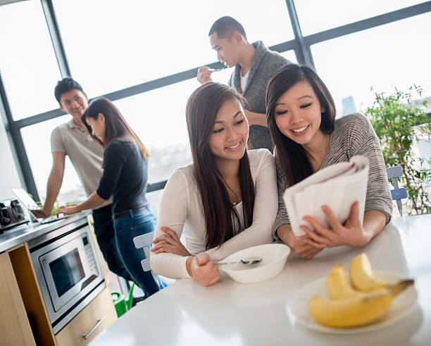 istock Girls reading a magazine 529078567