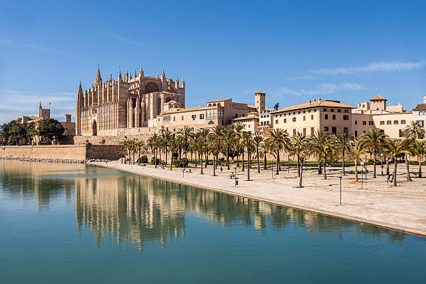 istock Big cathedral in Palma de Mallorca 529079948