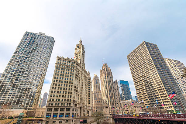 istock Downtown Chicago and Chicago River 529130942