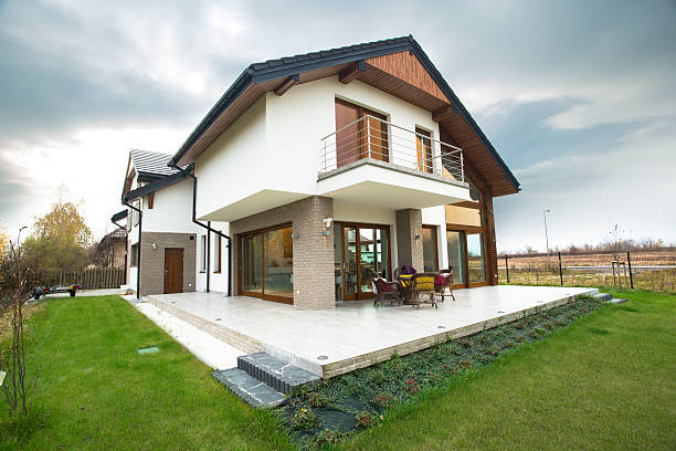 istock Single-family home with patio 529207995