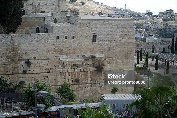 Robinsons Arch Stock Photo - Download Image Now - Archaeology, Bridge - Built Structure, Capital Cities