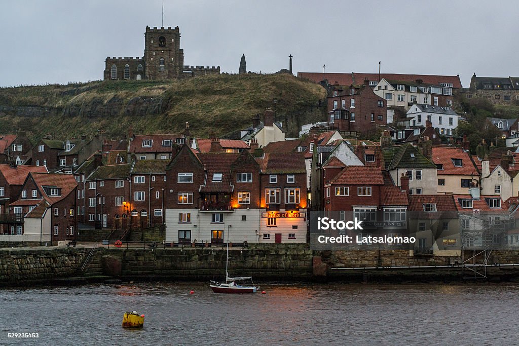 Whitby Blick - Lizenzfrei Abtei Stock-Foto