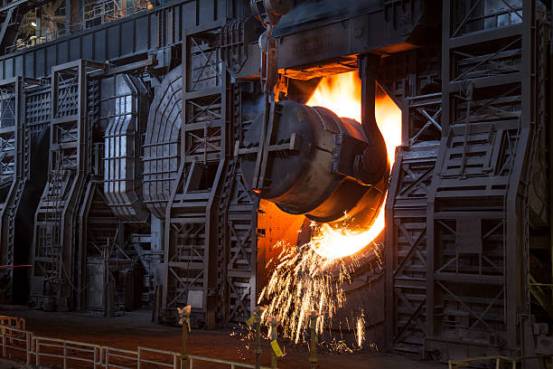 スチール工場 - steel furnace indoors foundry ストックフォトと画像
