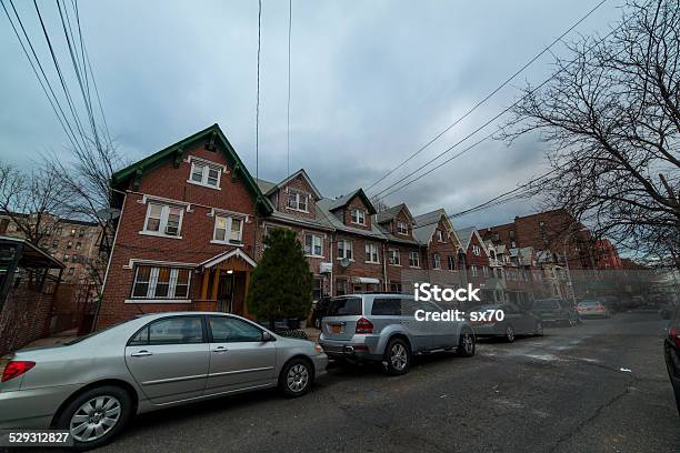 Ithaca Street Elmhurst Queens Nyc Stock Photo - Download Image Now - Apartment, Brick House, Cable