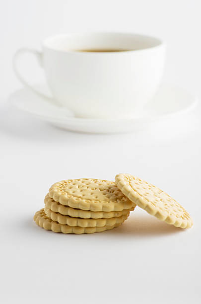 istock Cup of tea with cookies 529326539