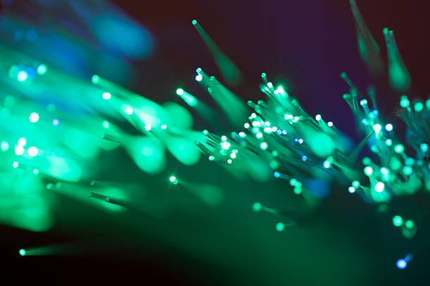 광선로 네트워크 케이블 - cable network server network connection plug green 뉴스 사진 이미지