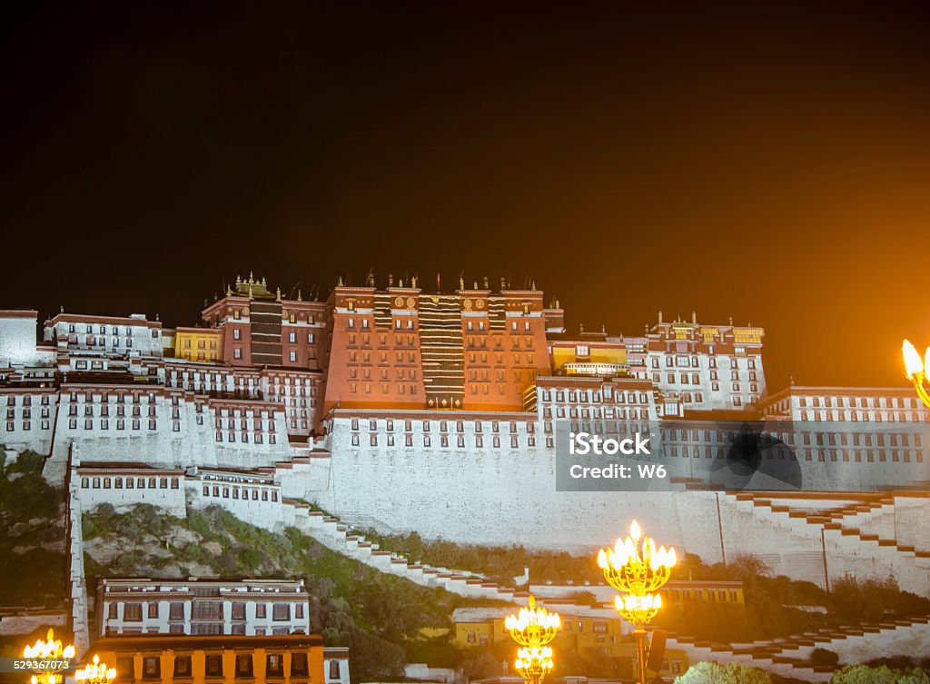 the panoramagram of Potala palace night view the panoramagram of Potala palace night viewhttps://lh5.googleusercontent.com/-tpvJ64X4LmY/VMUQwuBJZOI/AAAAAAAABAA/4xrt9UufxvI/s380/banner_Tibet.png Ancient Stock Photo