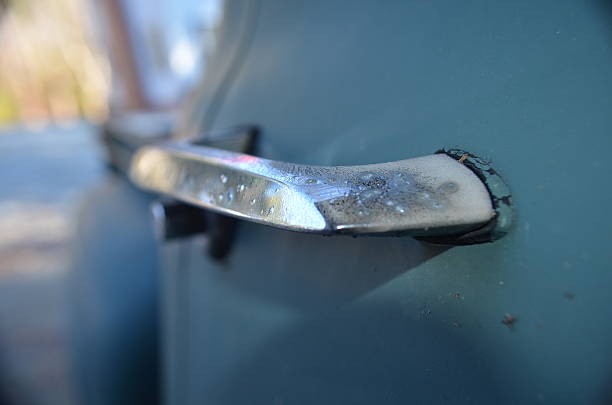 istock Old door handle off an old truck 529371485