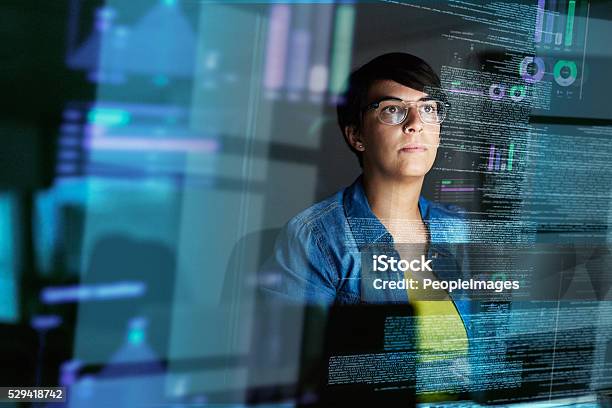 Fortschritte Auf Ihrem Code Stockfoto und mehr Bilder von Programmierer - Programmierer, Fähigkeit, Technologie