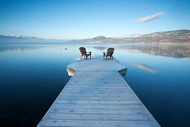 kelowna colúmbia britânica - okanagan valley imagens e fotografias de stock