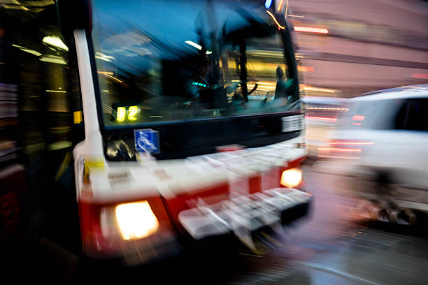 transporte público - toronto lovelocal ontario canada fotografías e imágenes de stock