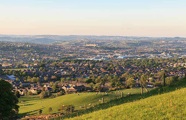 bradford-ansicht von clayton heights - bradford england stock-fotos und bilder