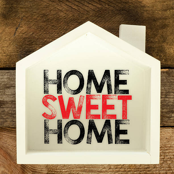 istock Home sweet home sign 529500087