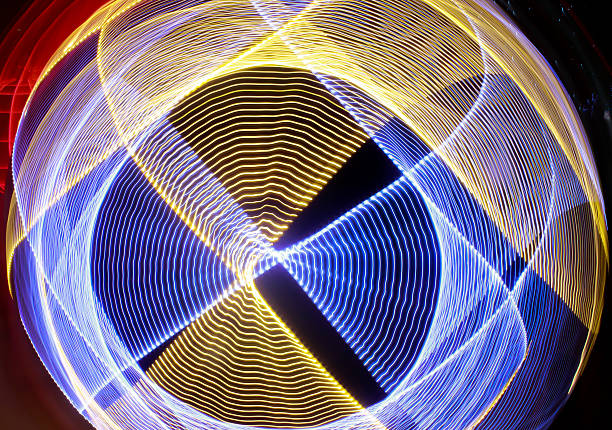 abstract luz líneas sobre negro - fiber optic sunbeam fiber projection fotografías e imágenes de stock