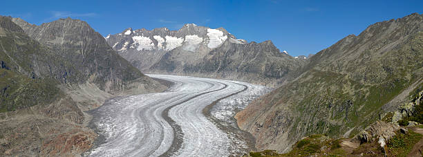 altesch glacier - aletsch glacier european alps mountain range eiger стоковые фото и изображения