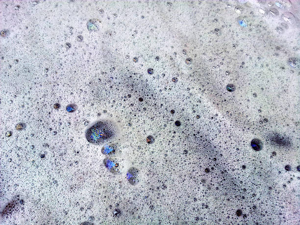 en mousse - soap sud water froth bubble photos et images de collection