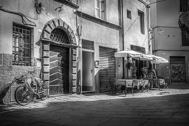 Piazza dell'Anfiteatro, Lucca, Tuscany, Italy.