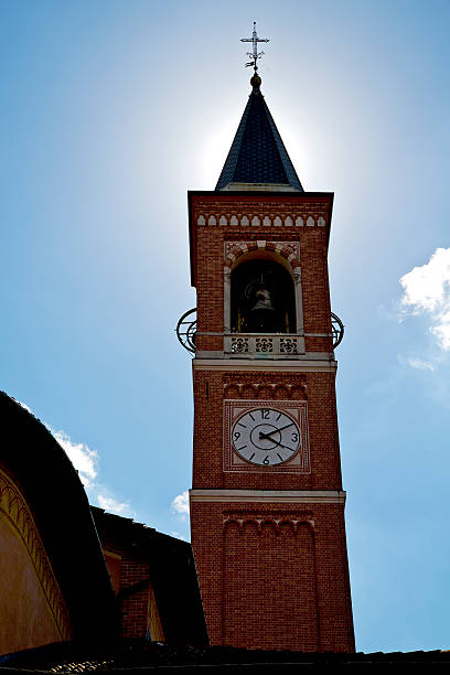 istock sunny day    milan   old abstract in  italy  sun beam 529600195