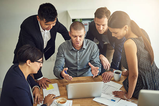 istock Evaluating the pros and cons of his concept 529662414