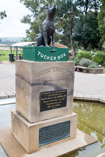 The historical monument 'Dog on the Tuckerbox' near Gundagai, New South Wales, Australia